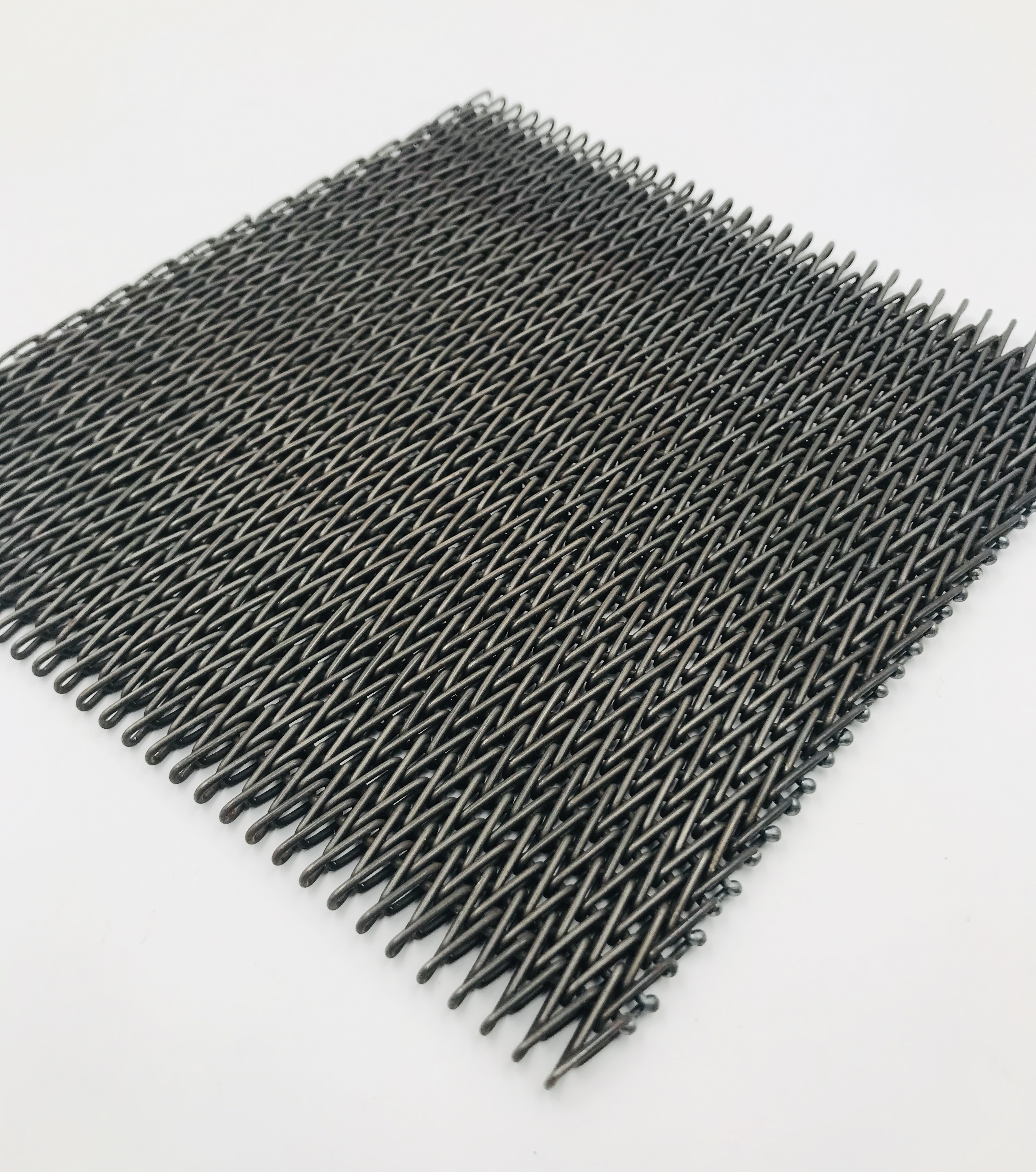 Biscuit belt mesh detail