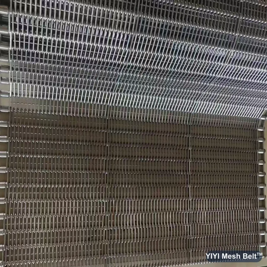 Eye link belt with reinforcing plates for a tunnel freezer OEM