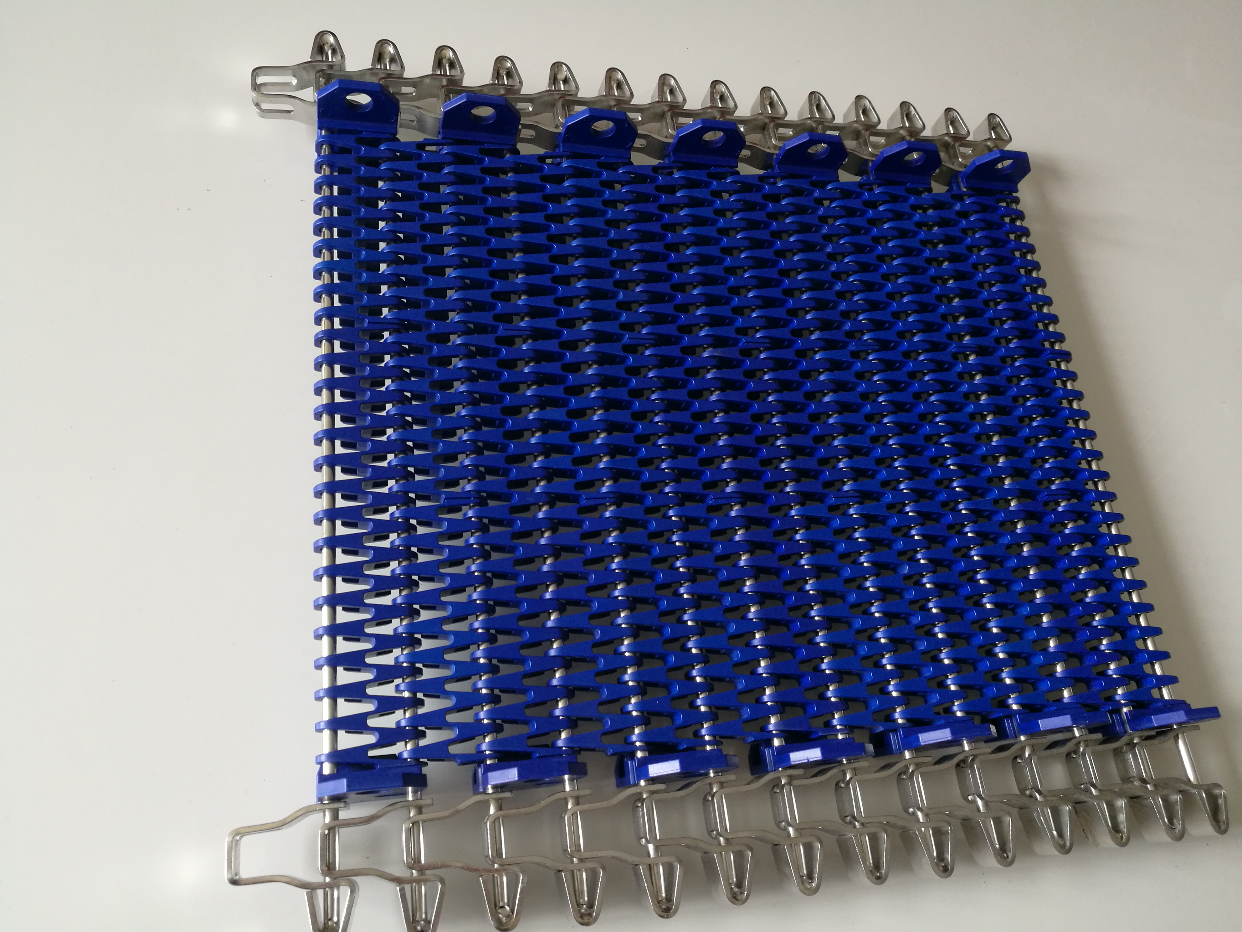 FG500P blue POM plastic modular spiral freezer belt with stainless steel rods