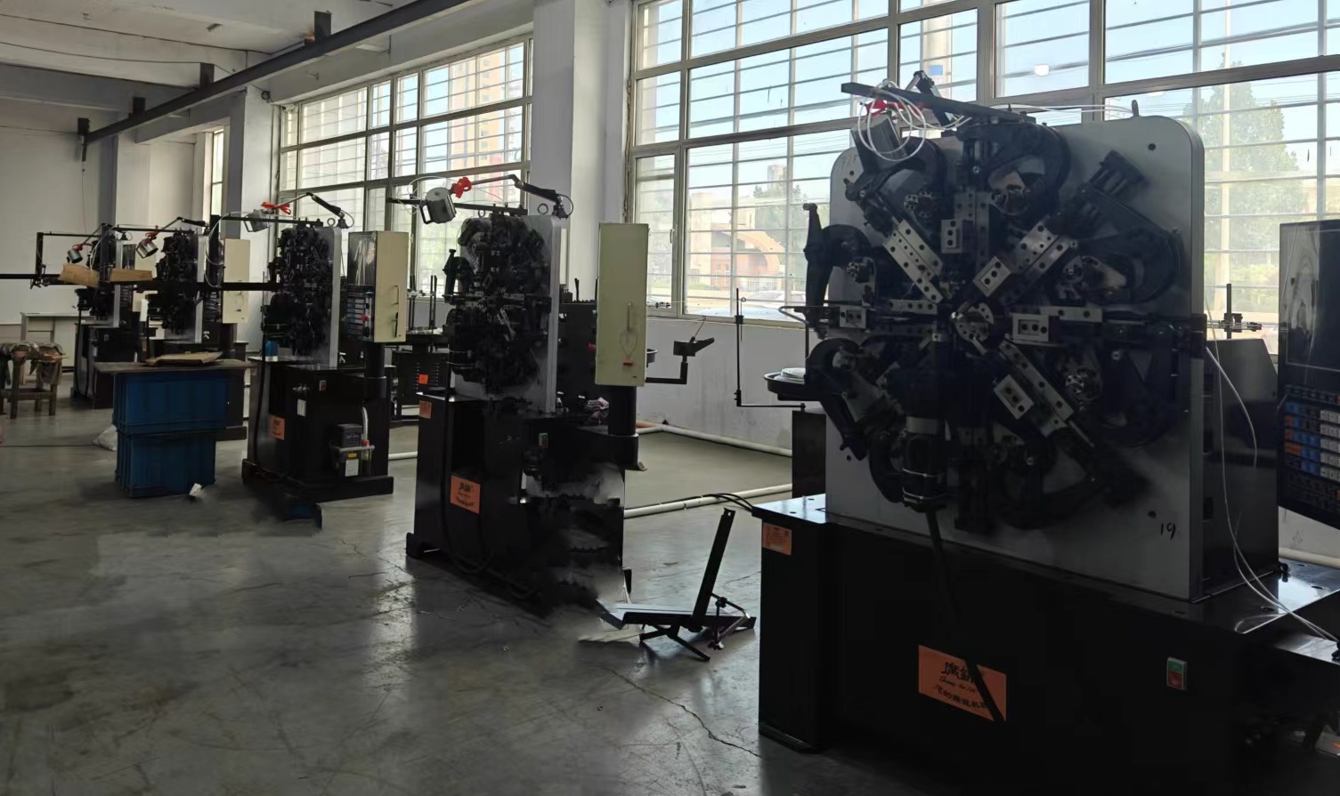 Trapezoidal mesh belt production equipment for forming process review